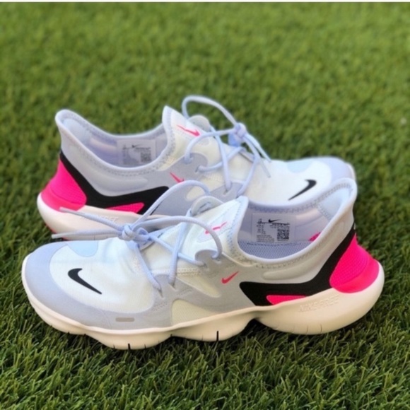 Nike Shoes - Nike Free Rn 5.0